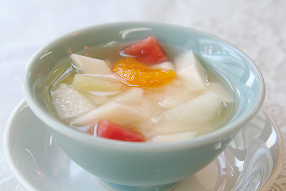 梨の杏仁豆腐風デザート