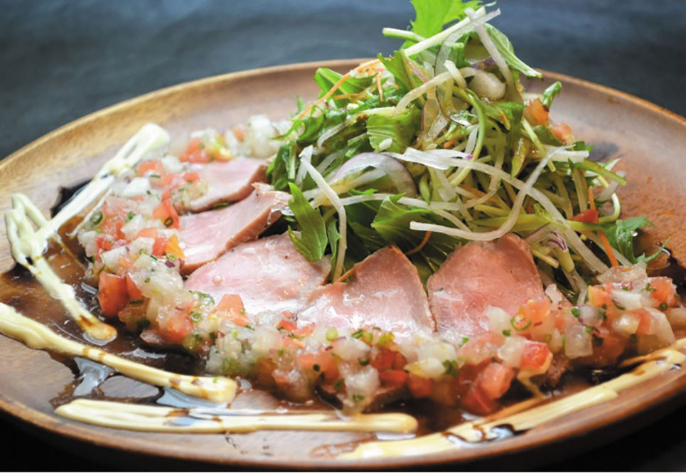ローストポークと千切り野菜のサラダ市川特産 梨とトマトのドレッシング
